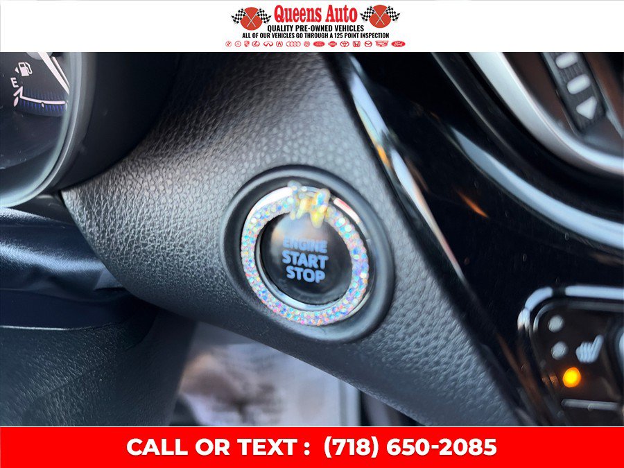 Used 2018 Toyota C-HR XLE FWD image 40