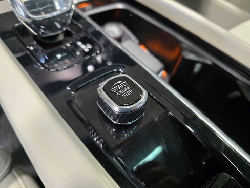 Used 2023 Volvo XC60 T8 Ultimate w/ Climate Package image 20