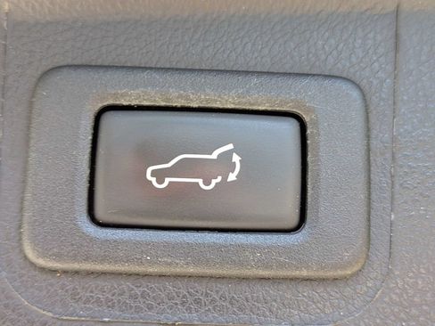 Used 2018 Subaru Outback 2.5i Limited AWD/4WD image 13