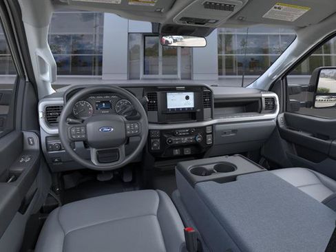 New 2026 Ford F250 XL w/ XL Chrome Package AWD/4WD image 11