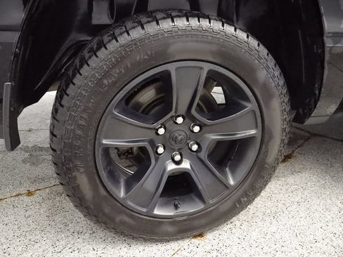 Used 2023 RAM 1500 Big Horn AWD/4WD image 25