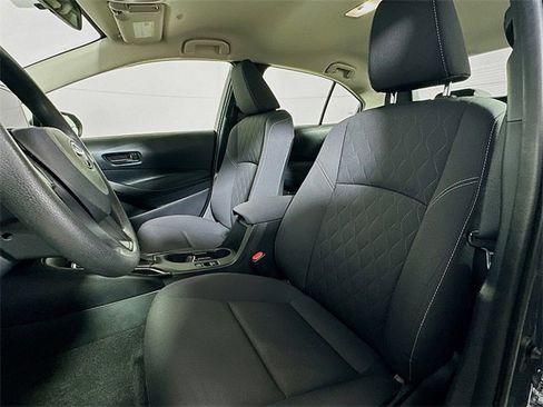 Used 2024 Toyota Corolla LE image 10