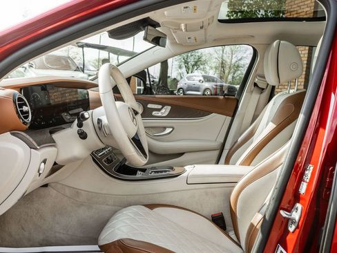 Used 2021 Mercedes-Benz E 450 4MATIC All-Terrain Wagon image 28