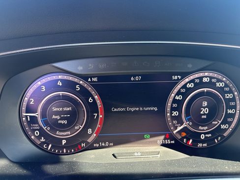 Used 2019 Volkswagen Tiguan SEL image 14