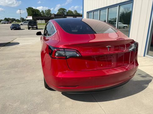Used 2018 Tesla Model 3 Long Range RWD image 26
