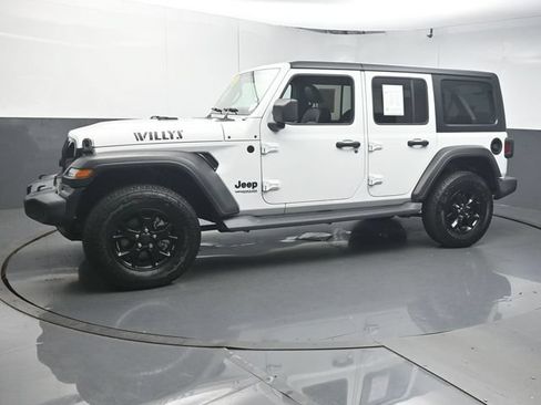 Used 2020 Jeep Wrangler Unlimited Sport AWD/4WD image 4