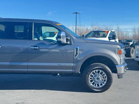 Used 2022 Ford F350 XLT w/ XLT Premium Package image 4