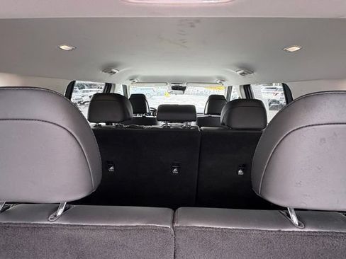 Used 2025 Hyundai Santa Fe SEL FWD image 29