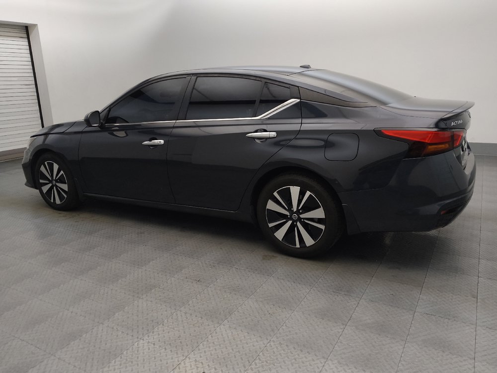 Used 2021 Nissan Altima 2.5 SV FWD image 3