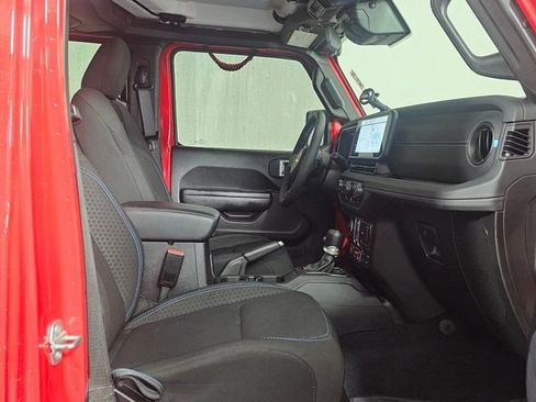 Used 2024 Jeep Wrangler Unlimited Rubicon 4xe w/ Convenience Group image 11