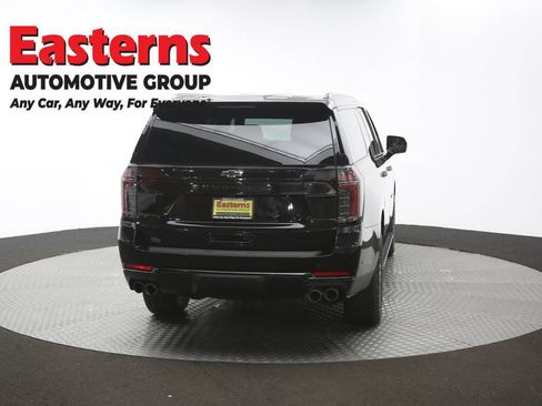 Used 2025 Chevrolet Suburban Z71 AWD/4WD image 41