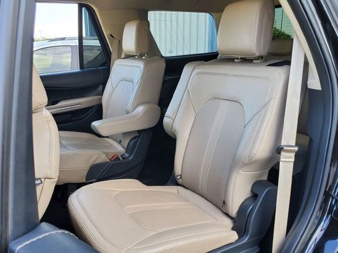 Used 2024 Ford Expedition Limited RWD image 29