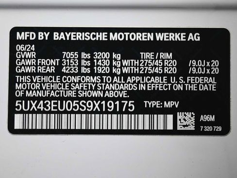 Used 2025 BMW X5 xDrive50e w/ Executive Package AWD/4WD image 11