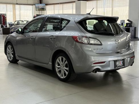 Used 2011 MAZDA MAZDA3 s Grand Touring w/ Tech Pkg FWD image 4