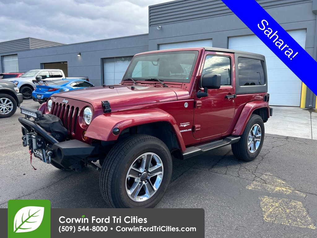 Used 2012 Jeep Wrangler Sahara w/ Connectivity Group AWD/4WD image 11