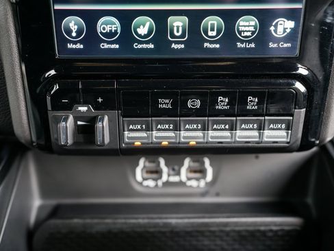 Used 2021 RAM 2500 Laramie w/ Safety Group image 37