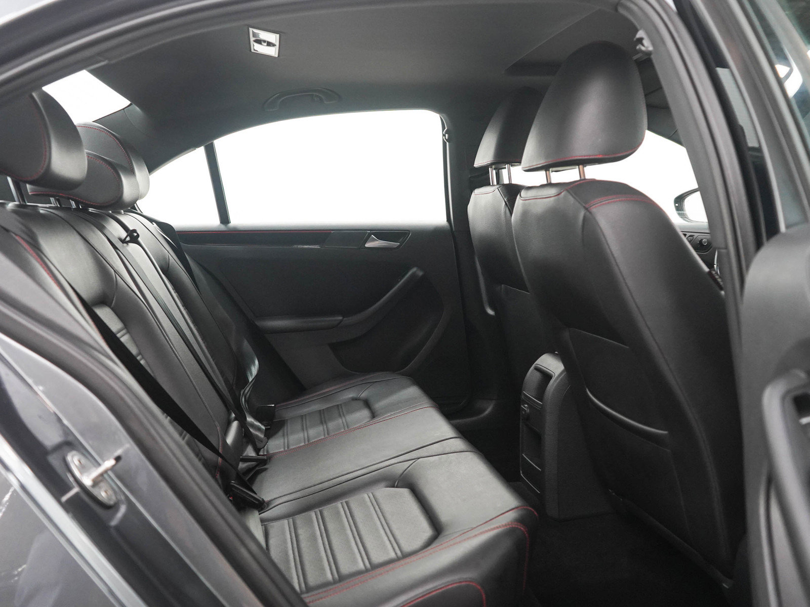 Used 2017 Volkswagen Jetta GLI FWD image 12