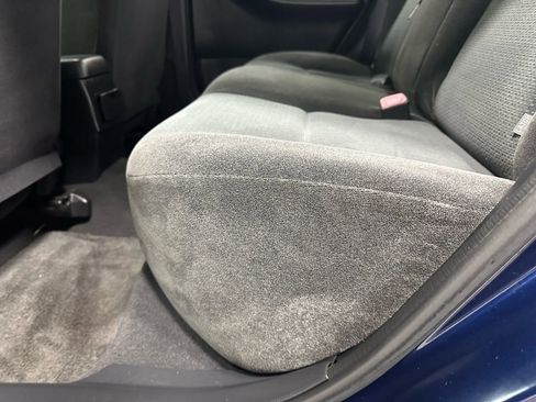 Used 2004 Toyota Corolla CE image 34