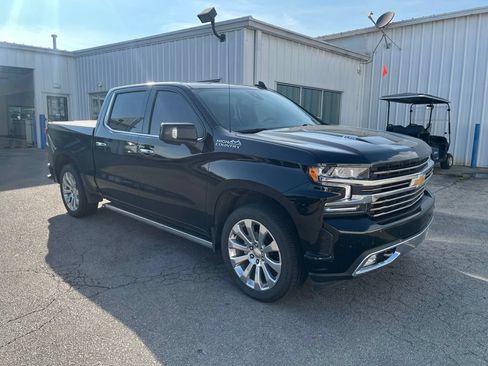 Used 2022 Chevrolet Silverado 1500 High Country AWD/4WD image 2