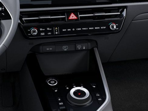 New 2025 Kia Niro Wind image 23
