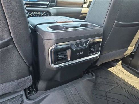 Used 2024 Chevrolet Silverado 1500 High Country AWD/4WD image 27