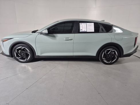 Used 2025 Kia K4 EX FWD image 2
