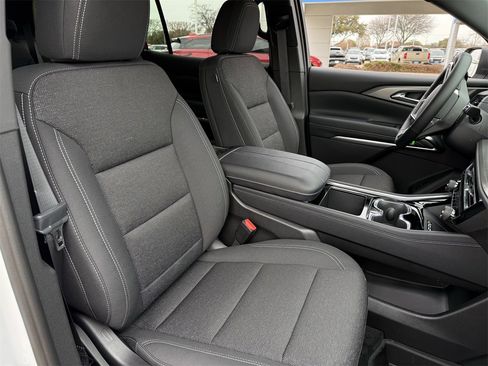 New 2026 Chevrolet Traverse LT image 20