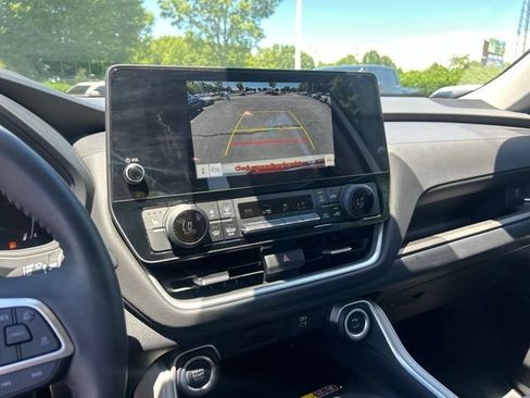 Used 2026 Toyota Grand Highlander AWD image 28