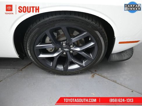 Used 2023 Dodge Challenger R/T w/ Blacktop Package image 29