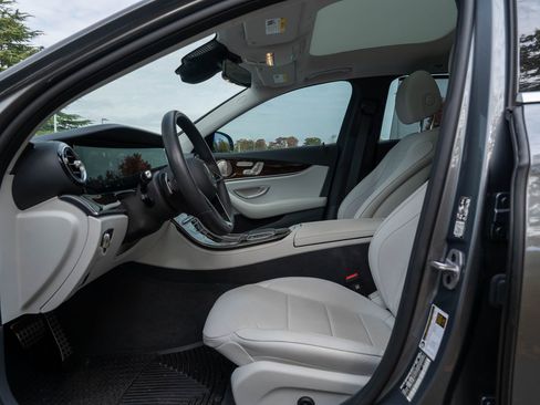 Used 2023 Mercedes-Benz E 450 4MATIC All-Terrain Wagon image 20