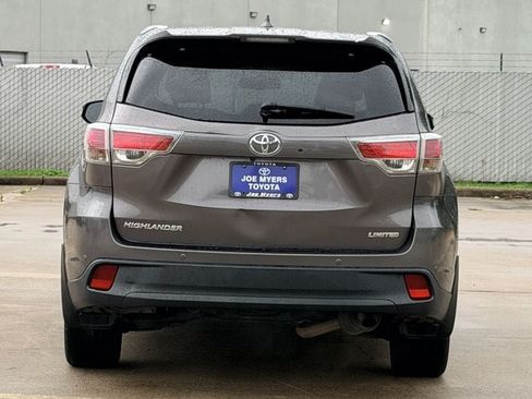 Used 2016 Toyota Highlander Limited FWD image 8