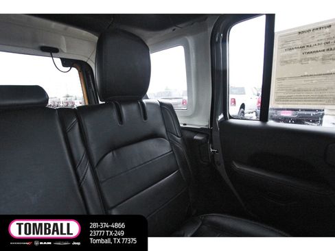 Used 2023 Jeep Wrangler Unlimited Sahara w/ Cold Weather Group AWD/4WD image 12
