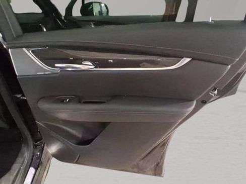 Used 2024 Cadillac XT6 Sport w/ LPO, Onyx Lite Package AWD/4WD image 17