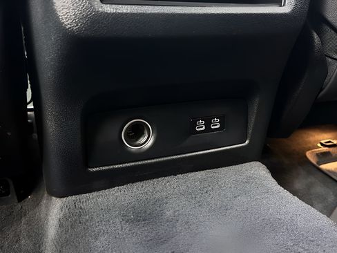 Used 2023 BMW XM AWD/4WD image 23