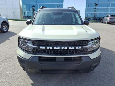 Certified 2025 Ford Bronco Sport Outer Banks w/ Outer Banks Tech Package+ image 8