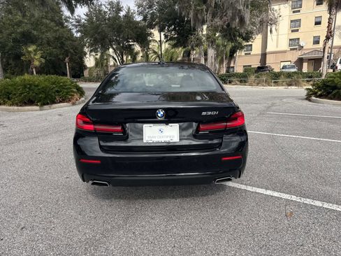 Used 2022 BMW 530i 530i w/ Premium Package image 5