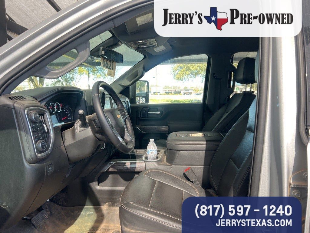 Used 2022 Chevrolet Silverado 3500 LTZ w/ LTZ Plus Package AWD/4WD image 1
