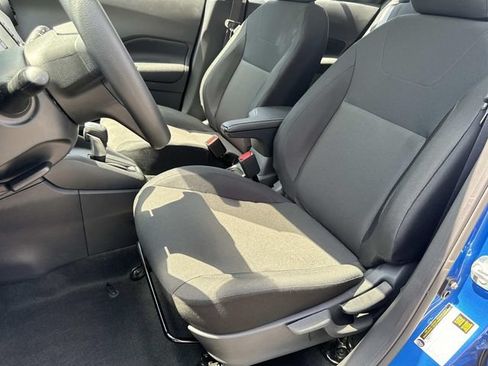 Used 2025 Nissan Kicks Play S FWD image 31