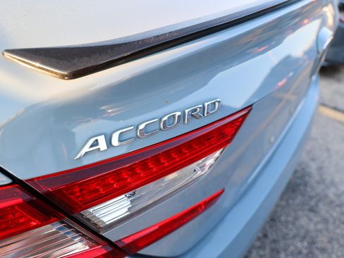 Used 2022 Honda Accord Sport image 11