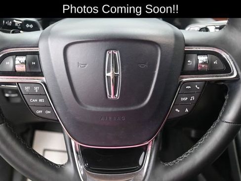 Used 2022 Lincoln Nautilus Reserve w/ Class II Trailer Tow Package AWD/4WD image 11