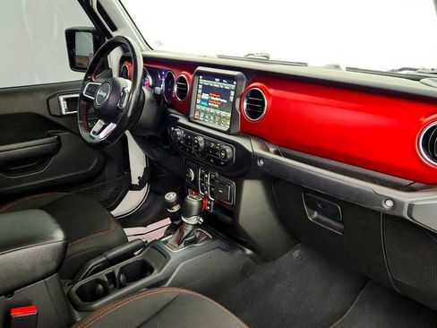 Used 2022 Jeep Gladiator Rubicon w/ Cold Weather Group AWD/4WD image 24
