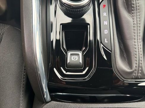 Used 2024 GMC Canyon Elevation w/ Convenience Package image 39