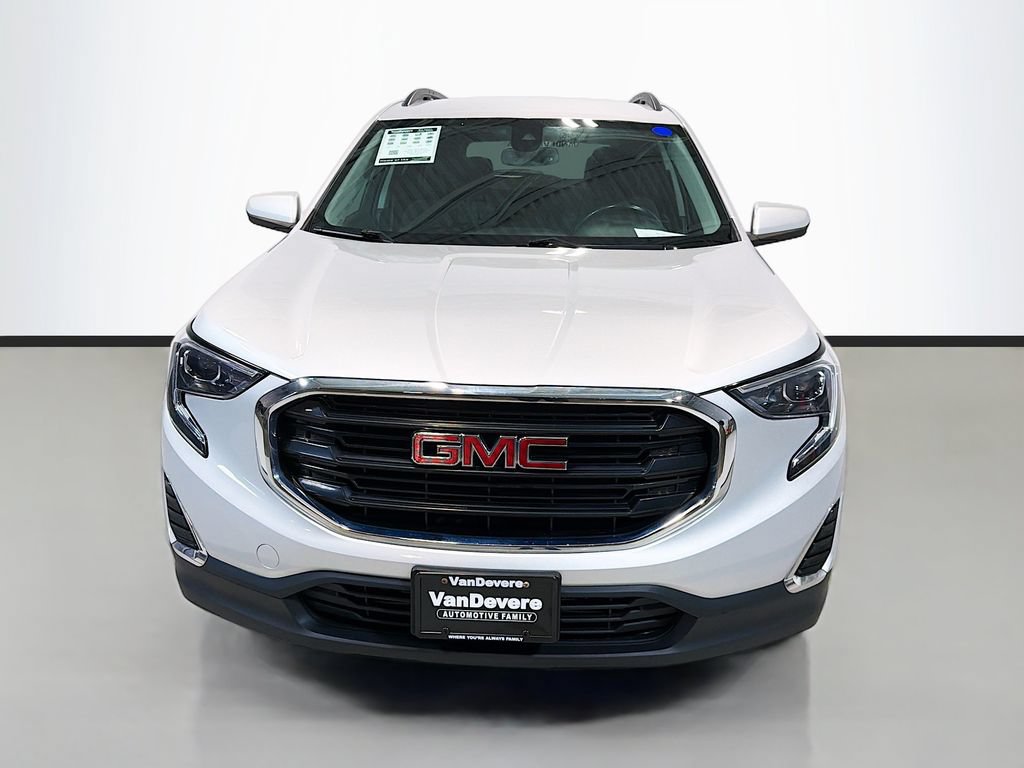 Used 2020 GMC Terrain SLE w/ Driver Convenience Package AWD/4WD image 2