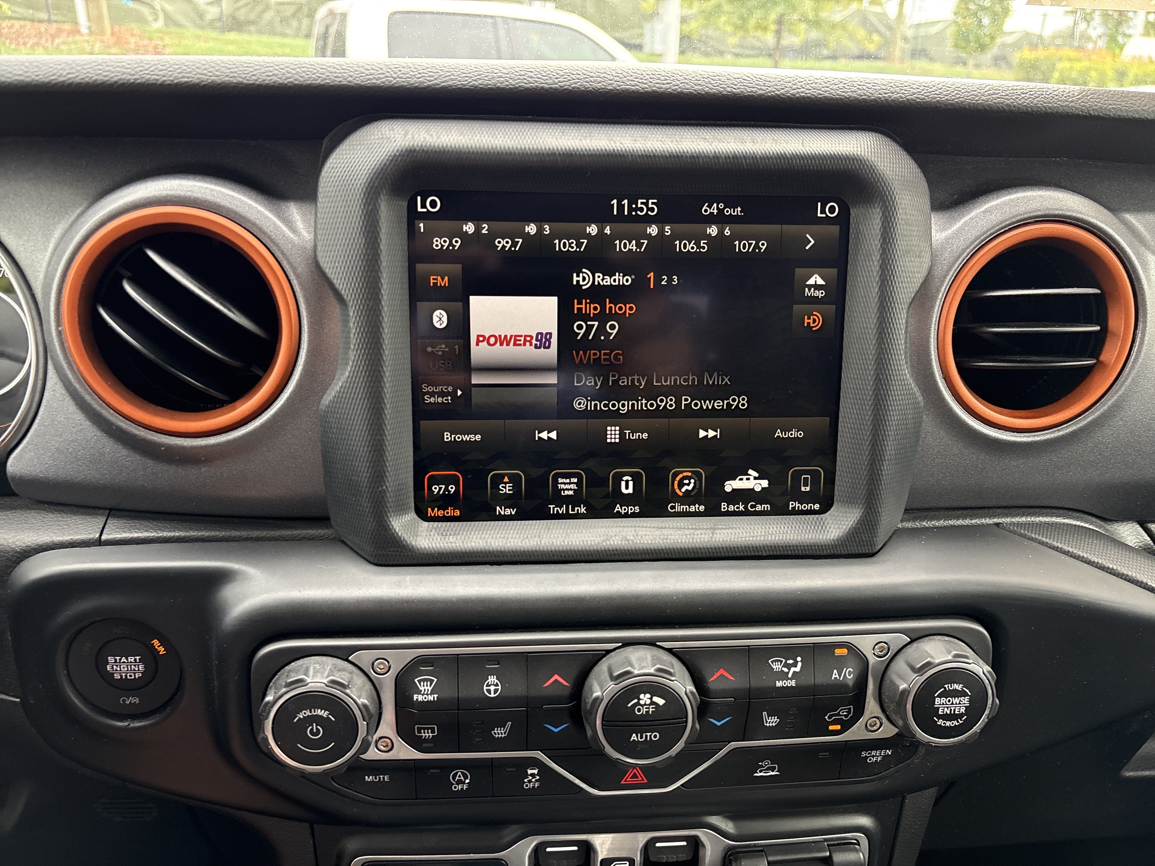 Used 2023 Jeep Gladiator Mojave w/ Cold Weather Group AWD/4WD image 27