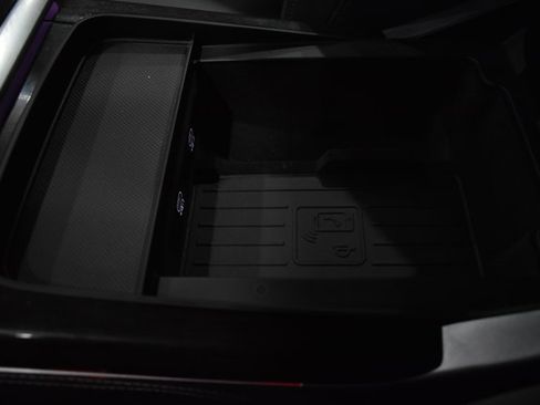 Used 2025 Audi Q8 Premium Plus w/ Premium Plus Package image 25