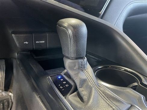 Used 2020 Toyota Camry LE image 19