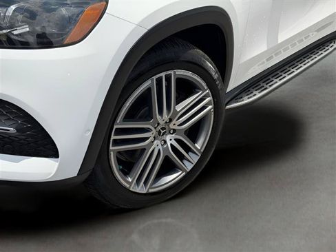 Used 2020 Mercedes-Benz GLS 450 4MATIC image 6