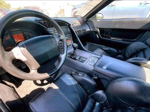 Used 1990 Chevrolet Corvette ZR-1 RWD image 9