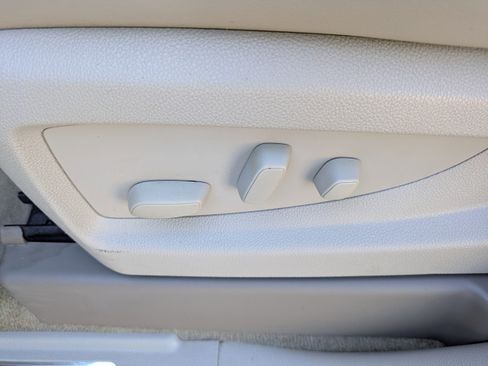 Used 2016 GMC Yukon Denali w/ Open Road Package image 20