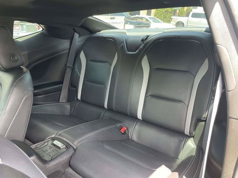 Used 2018 Chevrolet Camaro SS RWD image 3